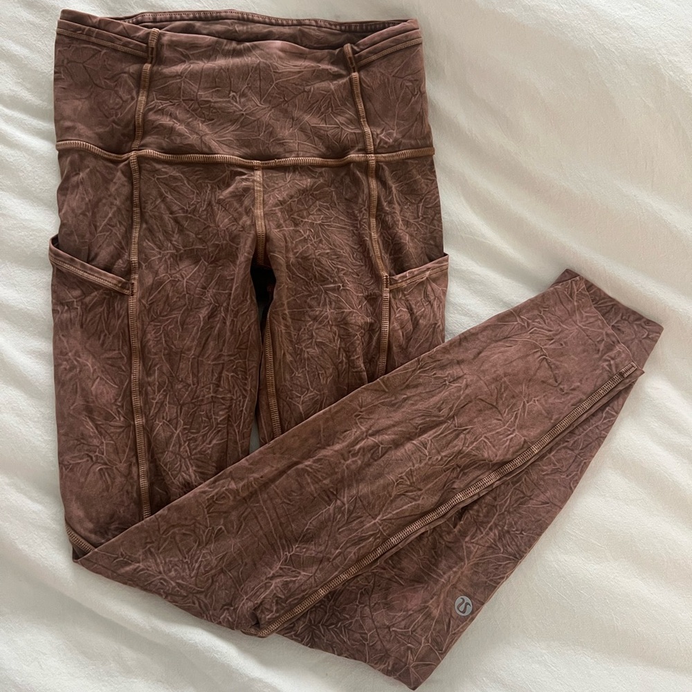Lululemon Leggings (mauve/brown, patterned)